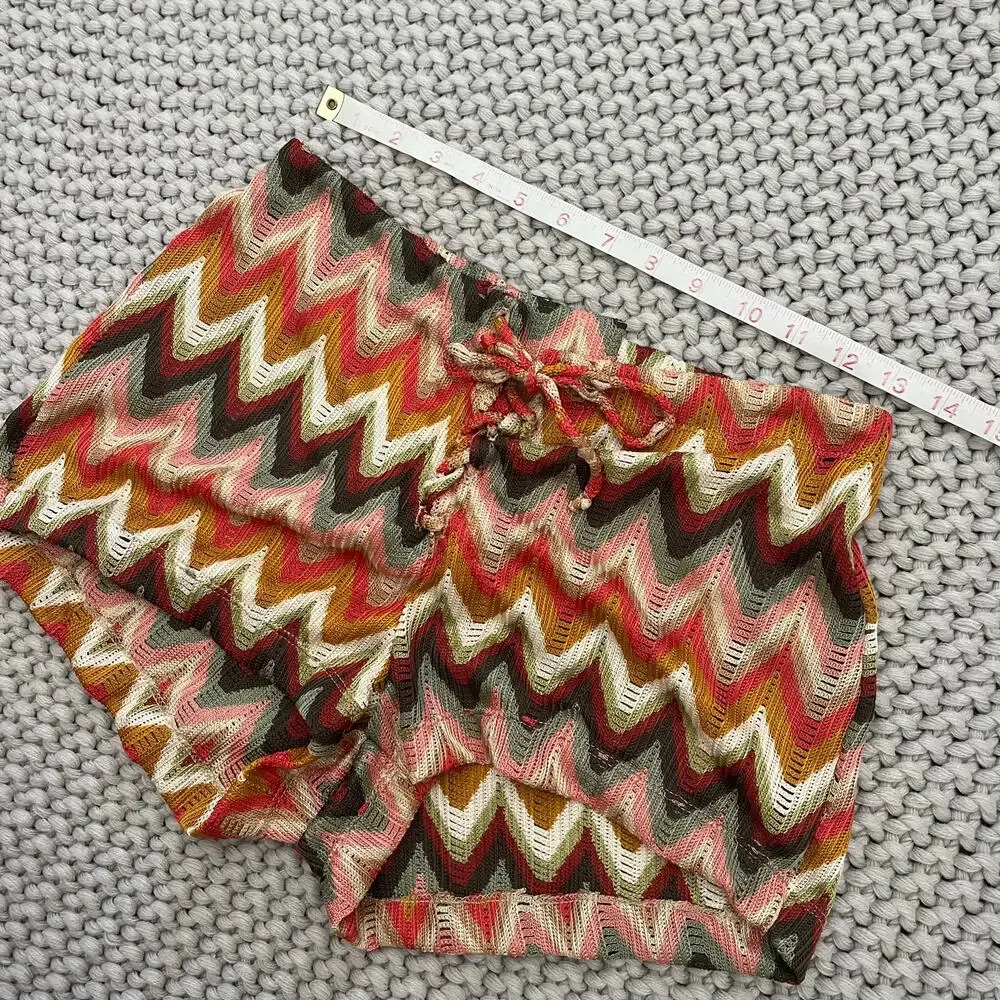 Skatie• ‘Farrah’ Short in Fleetwood Print - Picture 11 of 14